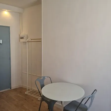 Privée - Vue Tour Eiffel Bed & Breakfast