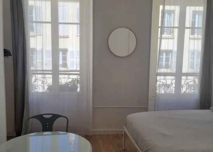 Privee - Vue Tour Eiffel 4*